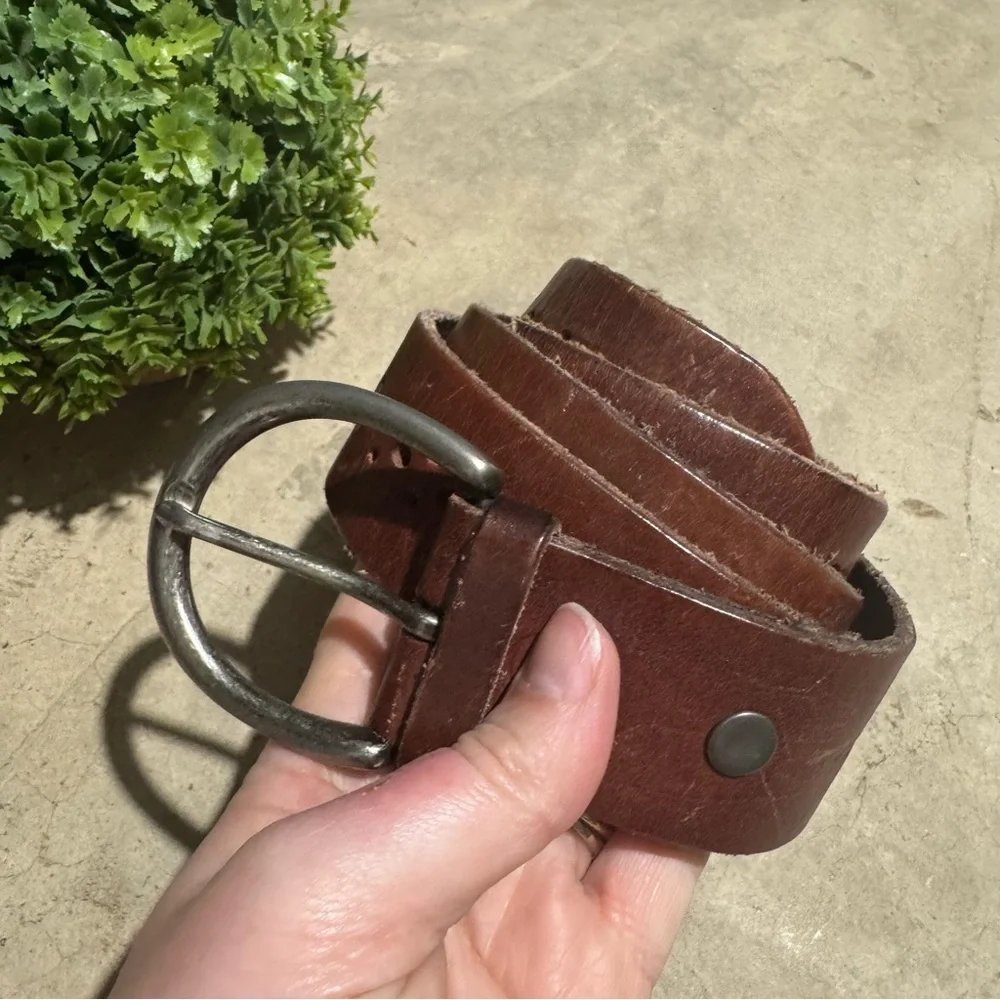 Hollister Brown Leather Belt Men Size Medium Perforated Western Festival Classic